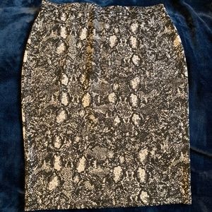 Snake-skin pencil skirt